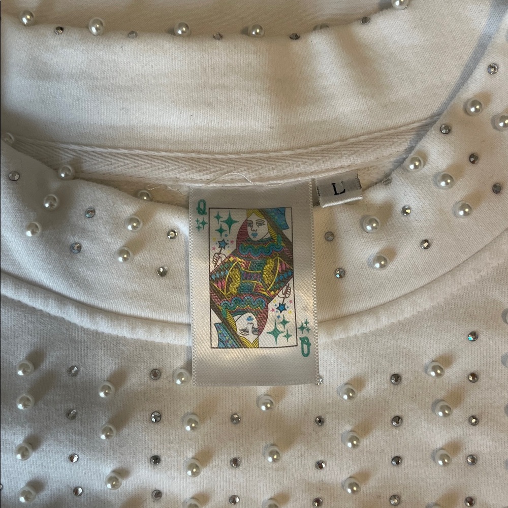 Queen of Sparkle White Studded Top - Picture 4 of 4